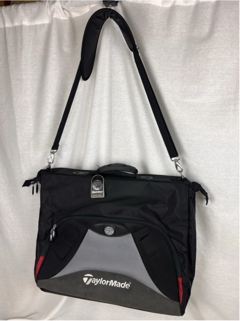 Rare Taylormade Golf Suit Garment Carry Bag Travel Luggage 22
